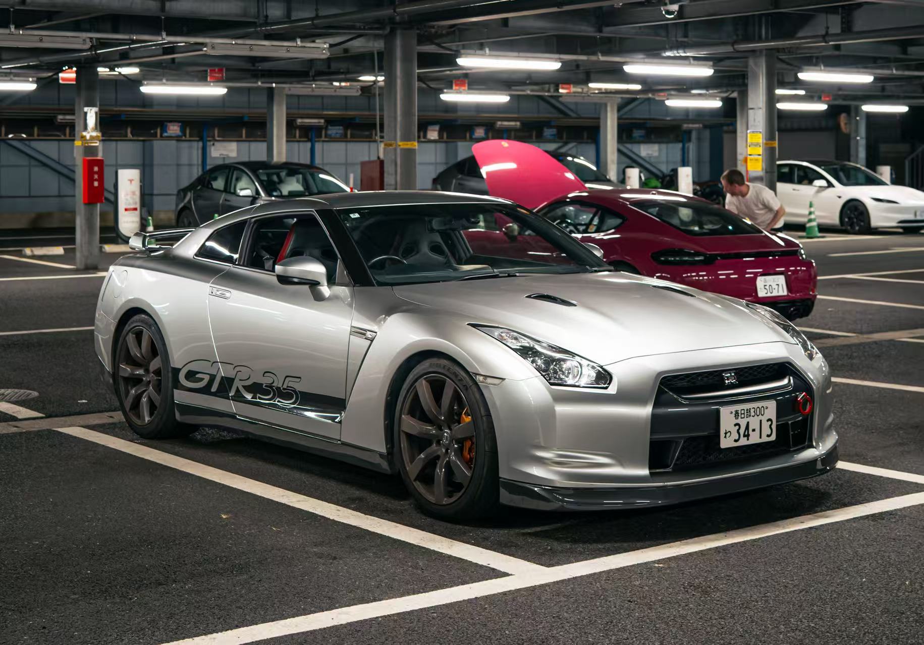 Nissan GT-R R35 (Silver)