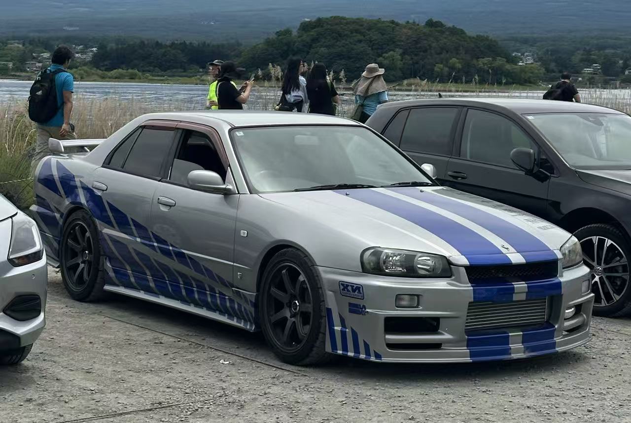 Nissan Skyline R34 GTT Paul